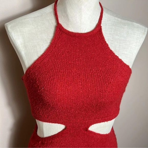 Lulu’s Lush for Life Red Cutout Halter Knit Midi Dress size small - Picture 8 of 14